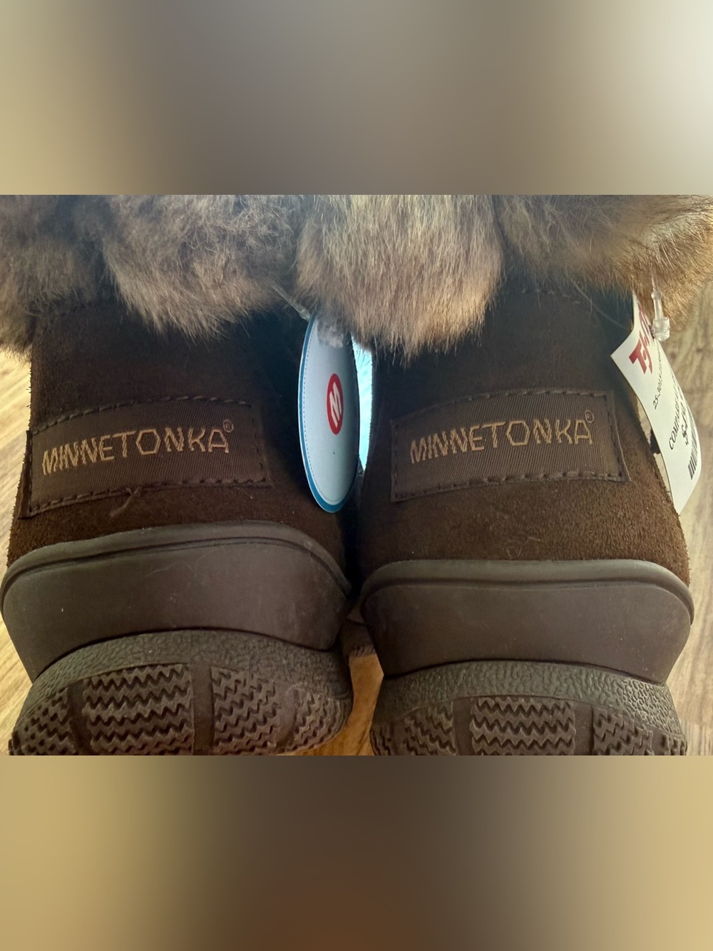 Minnetonka Boots - Size 6 - Picture 3 of 7